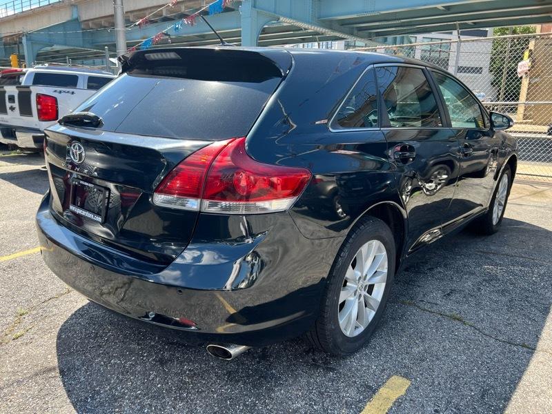 Toyota Venza LE I4 AWD 2013