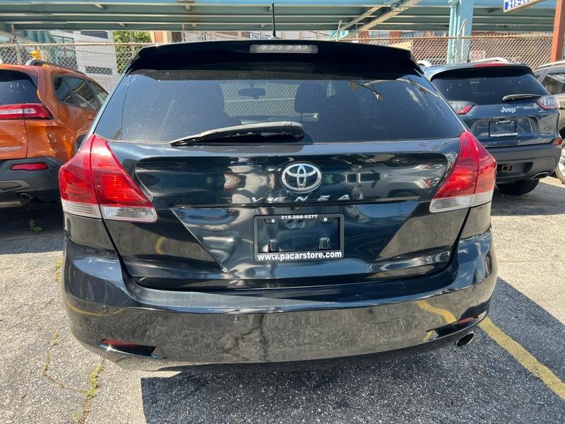 Toyota Venza LE I4 AWD 2013