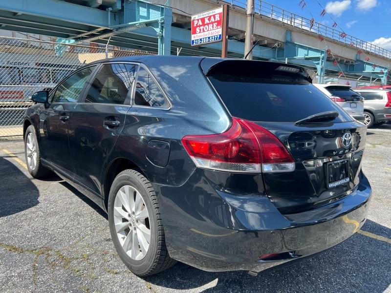 Toyota Venza LE I4 AWD 2013