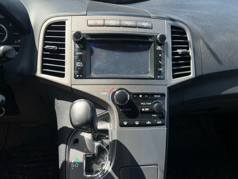Toyota Venza LE I4 AWD 2013