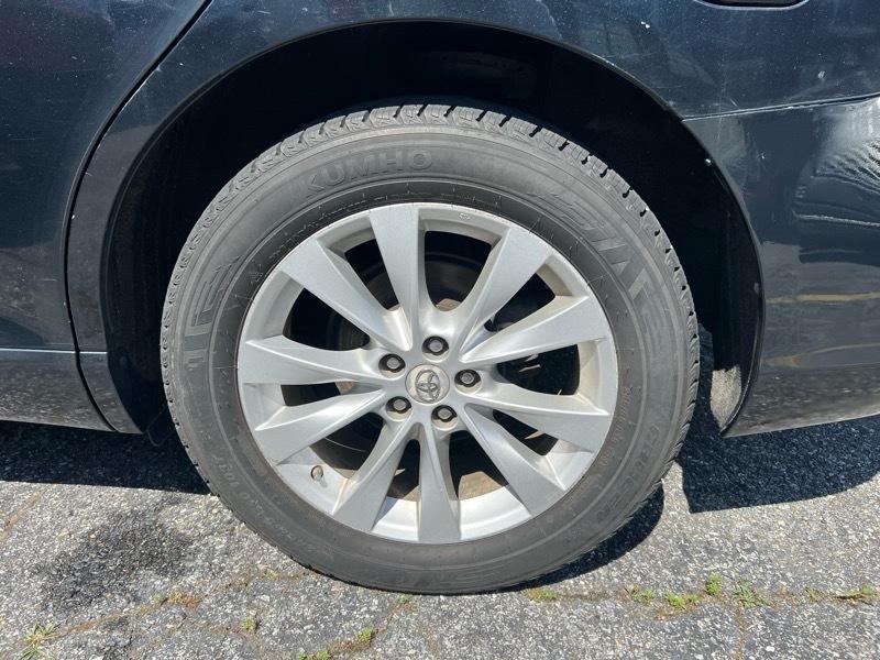 Toyota Venza LE I4 AWD 2013