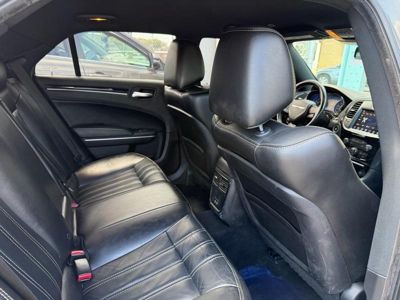 Chrysler 300 S V6 RWD 2019