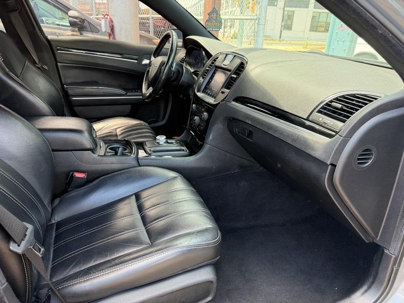Chrysler 300 S V6 RWD 2019