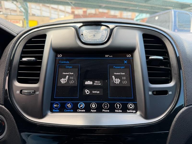 Chrysler 300 S V6 RWD 2019