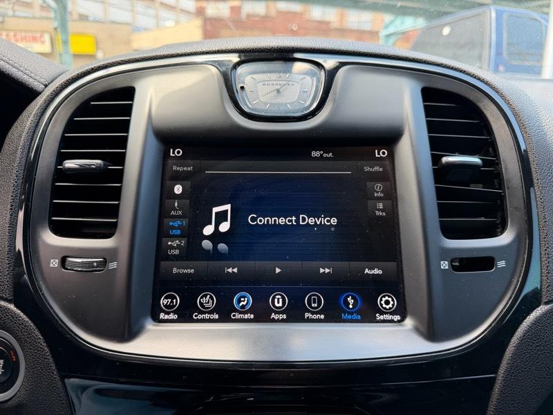 Chrysler 300 S V6 RWD 2019