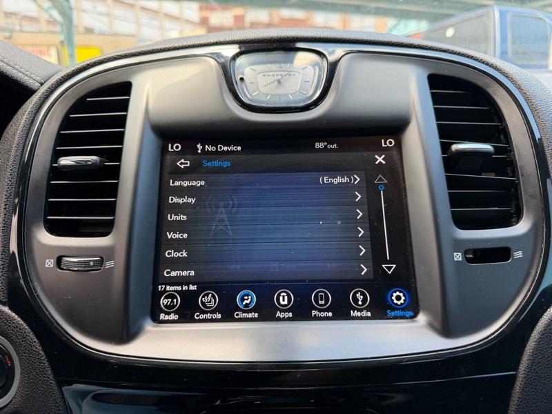 Chrysler 300 S V6 RWD 2019