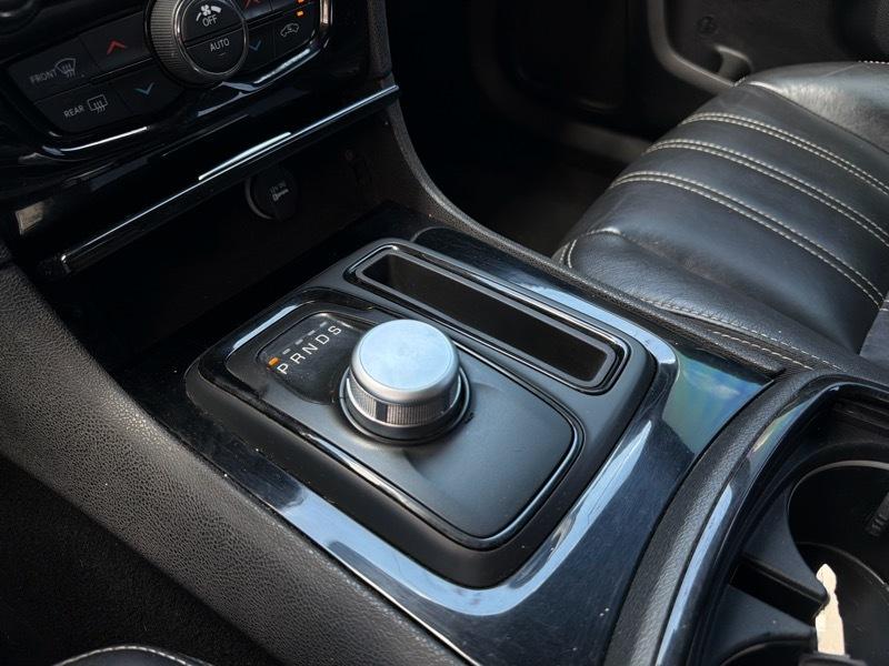 Chrysler 300 S V6 RWD 2019