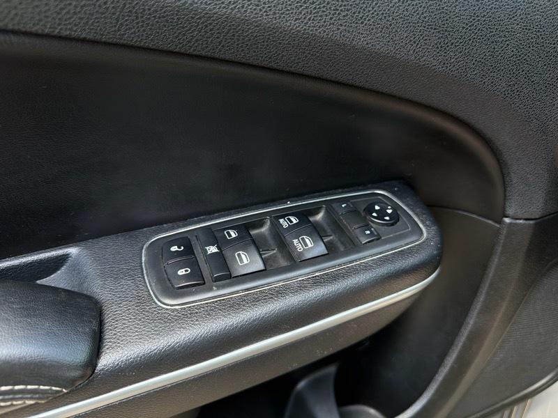 Chrysler 300 S V6 RWD 2019