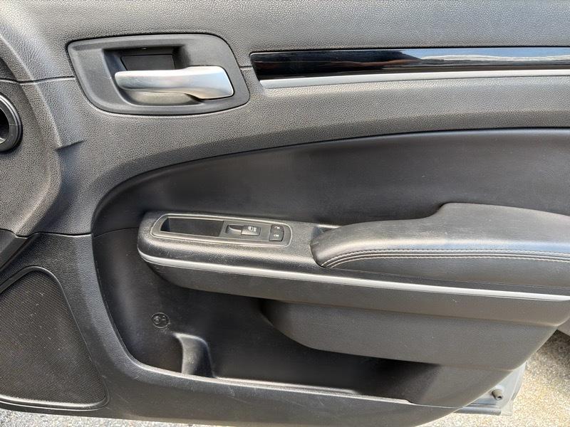 Chrysler 300 S V6 RWD 2019