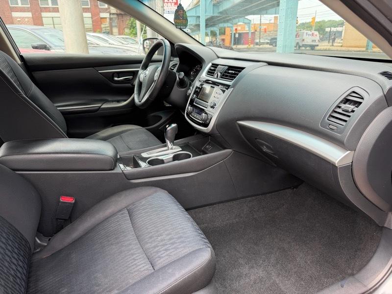 Nissan Altima 2.5 SV 2018