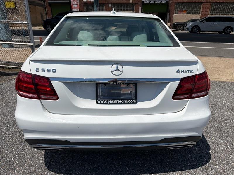 Mercedes-Benz E-Class E550 Sedan 4MATIC 2014