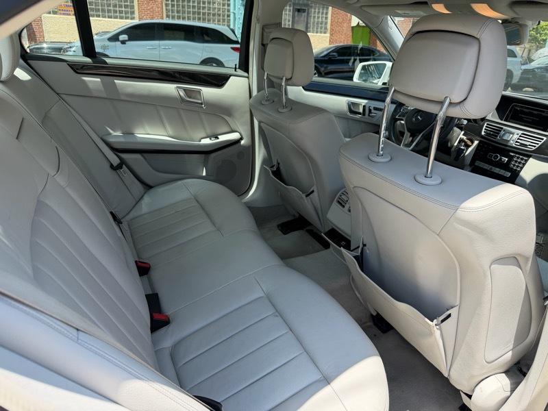 Mercedes-Benz E-Class E550 Sedan 4MATIC 2014