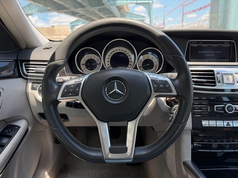 Mercedes-Benz E-Class E550 Sedan 4MATIC 2014