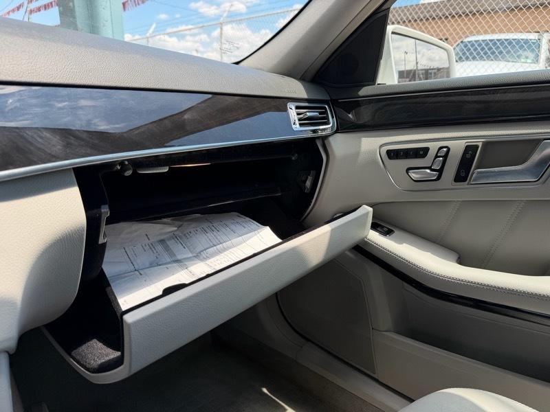 Mercedes-Benz E-Class E550 Sedan 4MATIC 2014