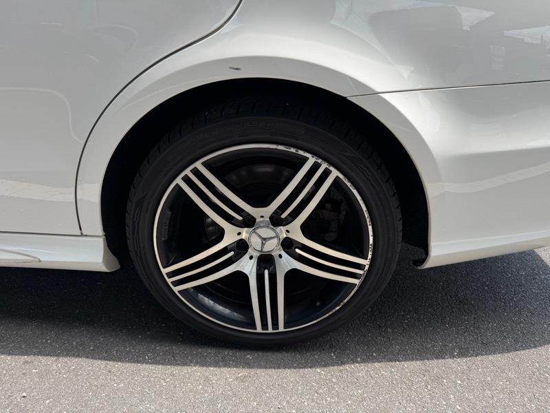 Mercedes-Benz E-Class E550 Sedan 4MATIC 2014
