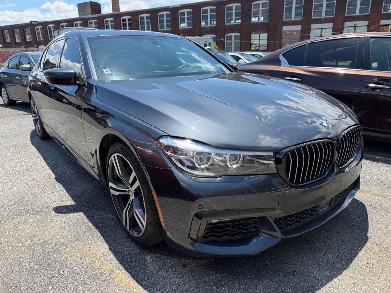 BMW 7-Series 740i 2019