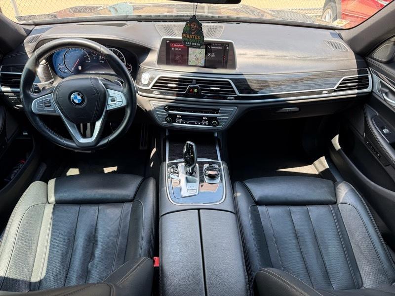 BMW 7-Series 740i 2019