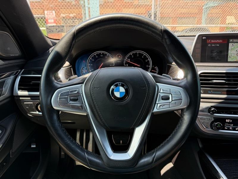 BMW 7-Series 740i 2019