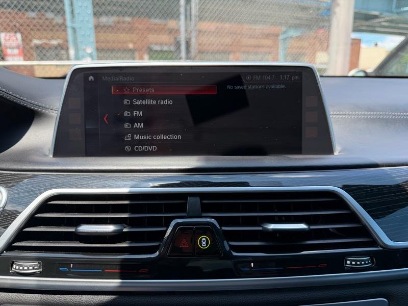BMW 7-Series 740i 2019
