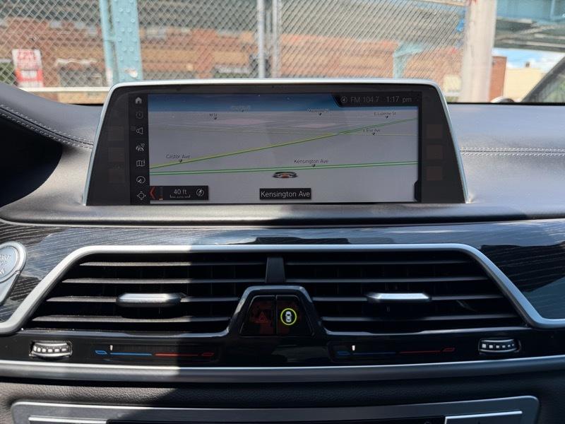 BMW 7-Series 740i 2019