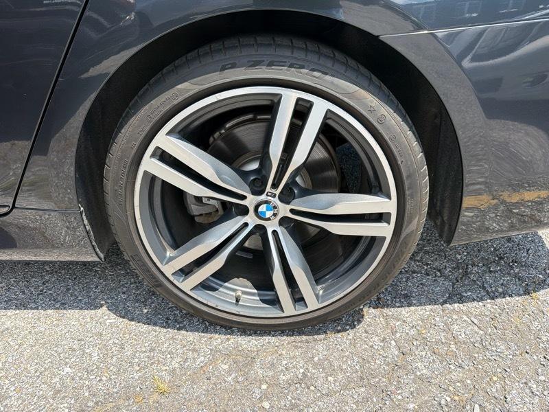 BMW 7-Series 740i 2019