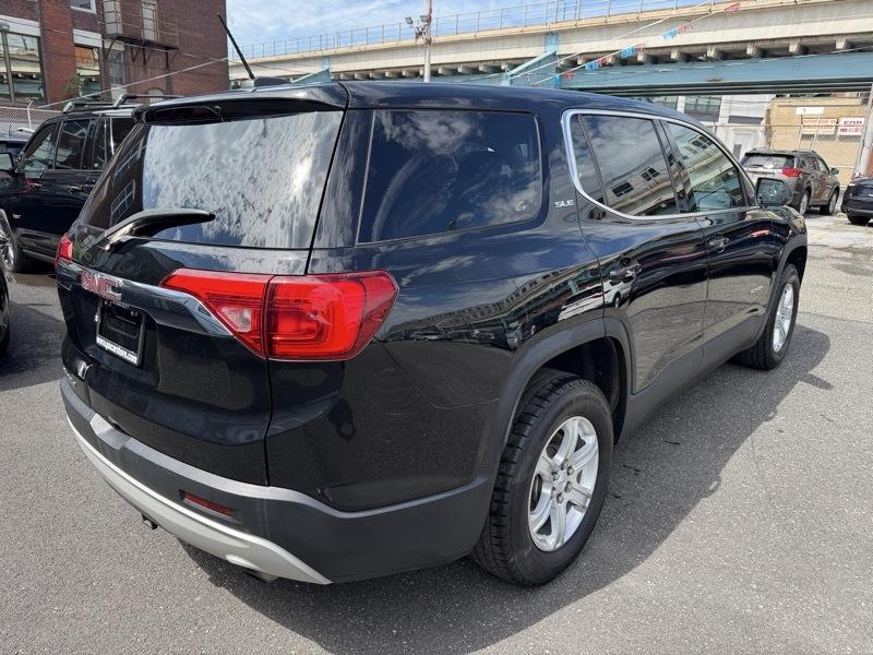 GMC Acadia SLE-1 FWD 2019