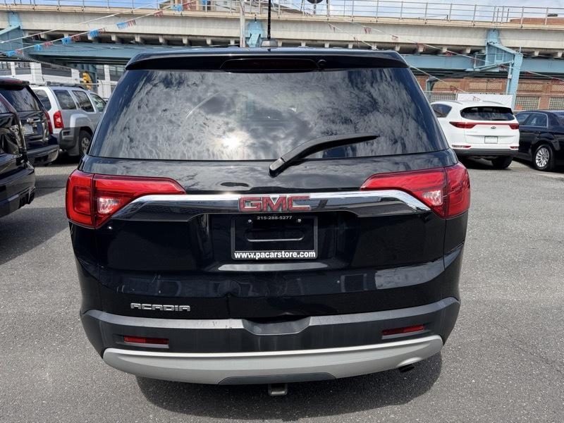 GMC Acadia SLE-1 FWD 2019