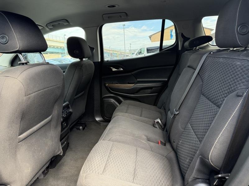 GMC Acadia SLE-1 FWD 2019