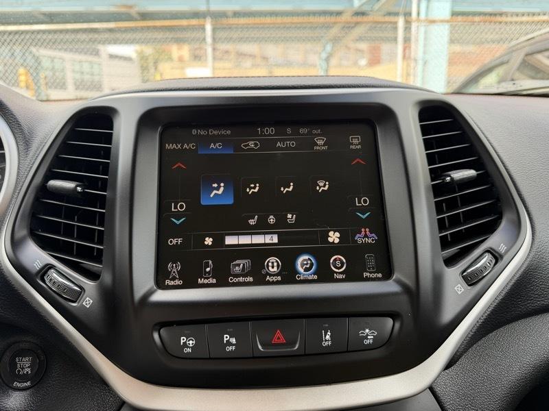 Jeep Cherokee Limited FWD 2016