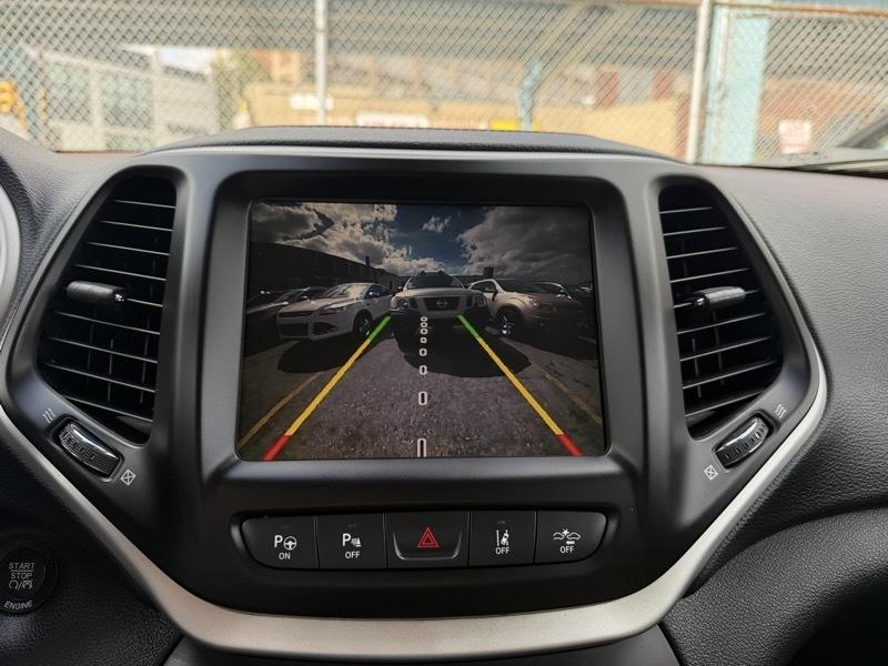 Jeep Cherokee Limited FWD 2016