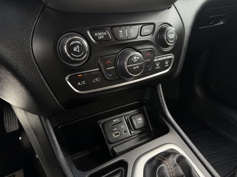 Jeep Cherokee Limited FWD 2016