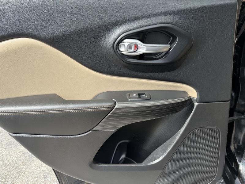 Jeep Cherokee Limited FWD 2016