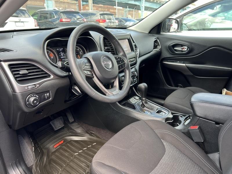 Jeep Cherokee Latitude FWD 2019
