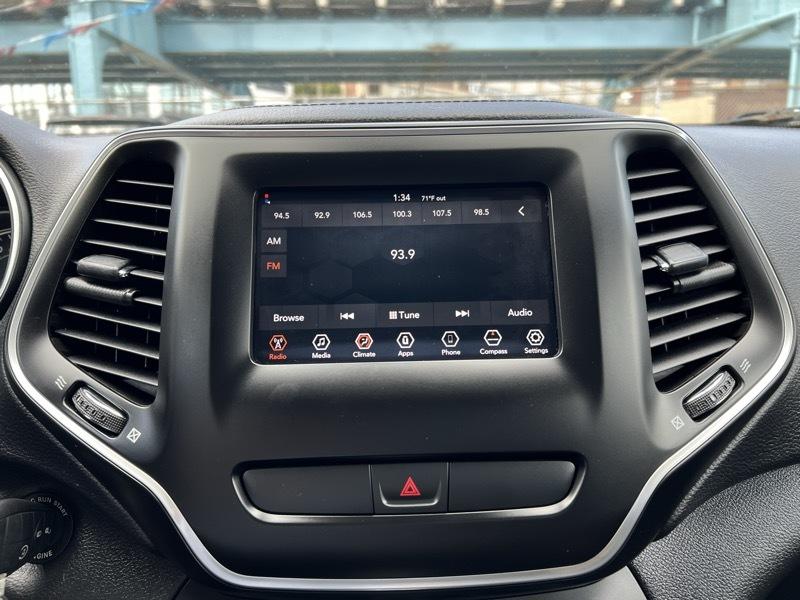 Jeep Cherokee Latitude FWD 2019
