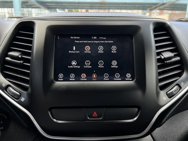 Jeep Cherokee Latitude FWD 2019