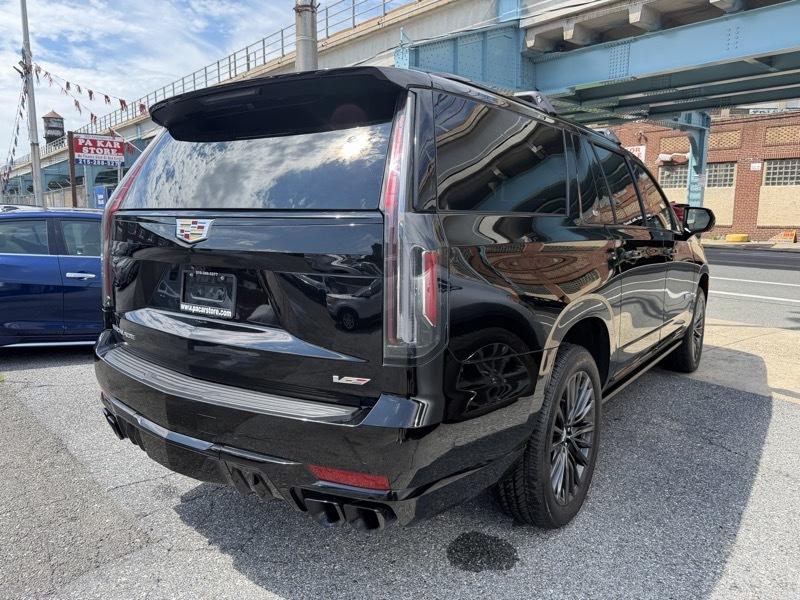 Cadillac Escalade ESV V 4WD 2024