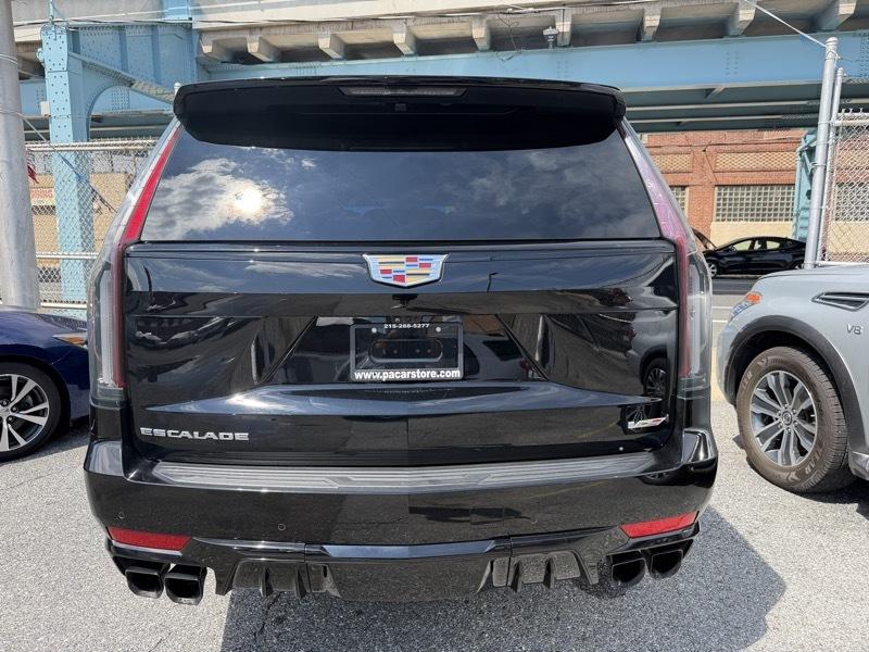 Cadillac Escalade ESV V 4WD 2024