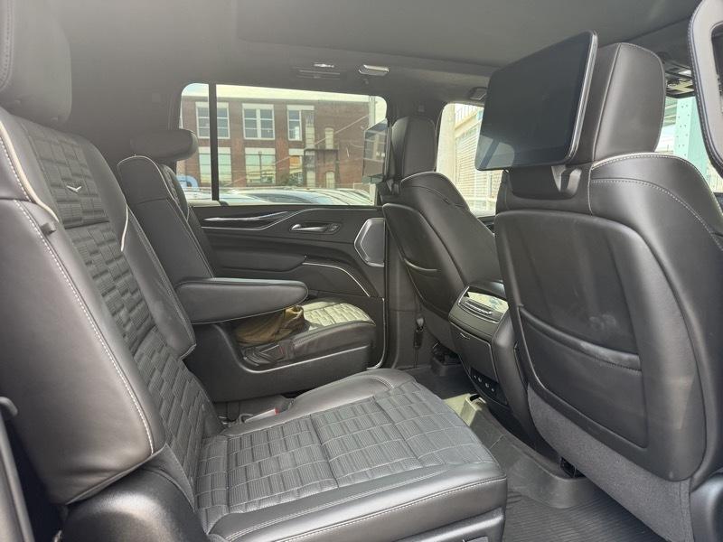 Cadillac Escalade ESV V 4WD 2024