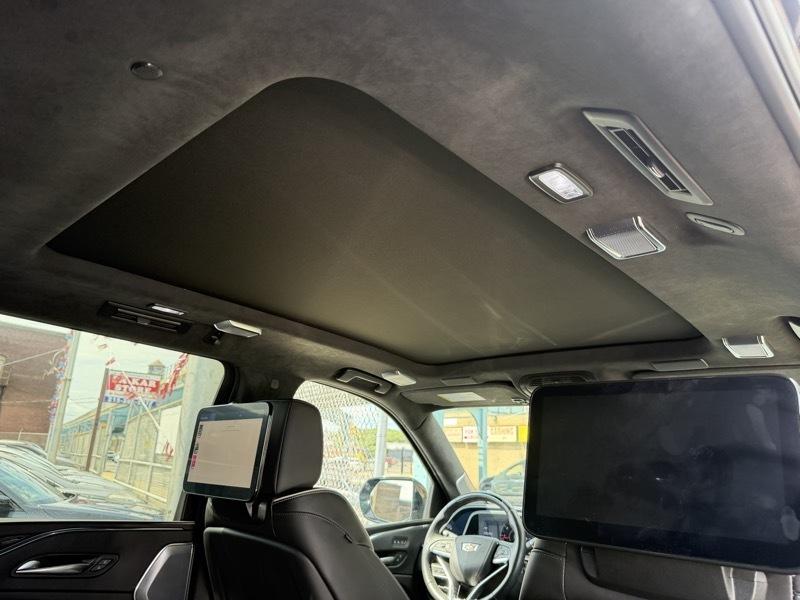 Cadillac Escalade ESV V 4WD 2024