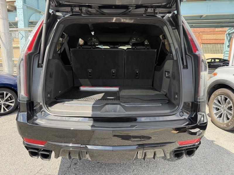 Cadillac Escalade ESV V 4WD 2024
