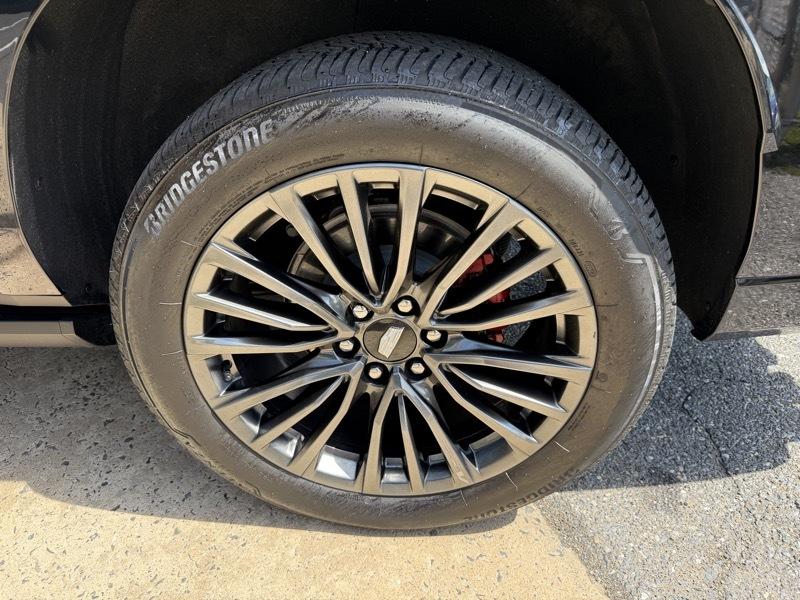 Cadillac Escalade ESV V 4WD 2024