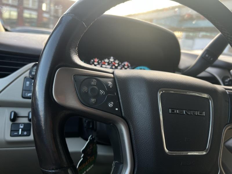 GMC Yukon XL Denali 2WD 2020