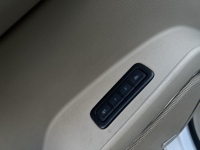 GMC Yukon XL Denali 2WD 2020