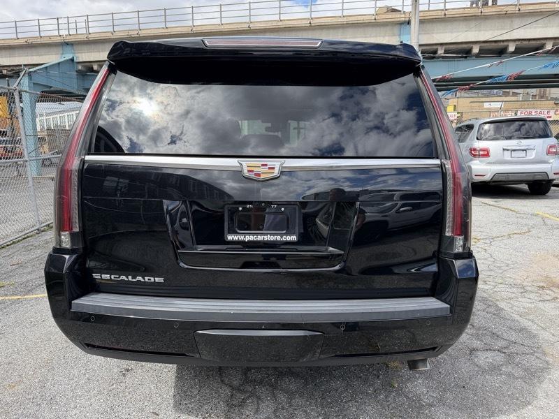 Cadillac Escalade Premium 4WD 2017