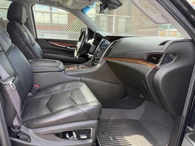 Cadillac Escalade Premium 4WD 2017