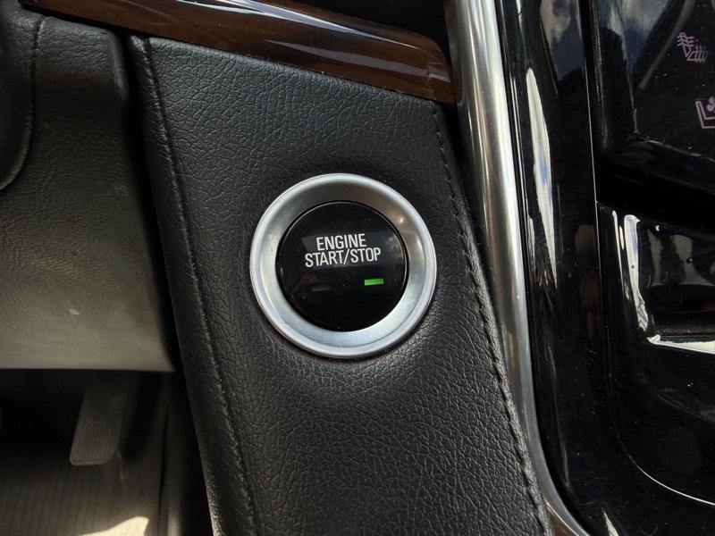 Cadillac Escalade Premium 4WD 2017