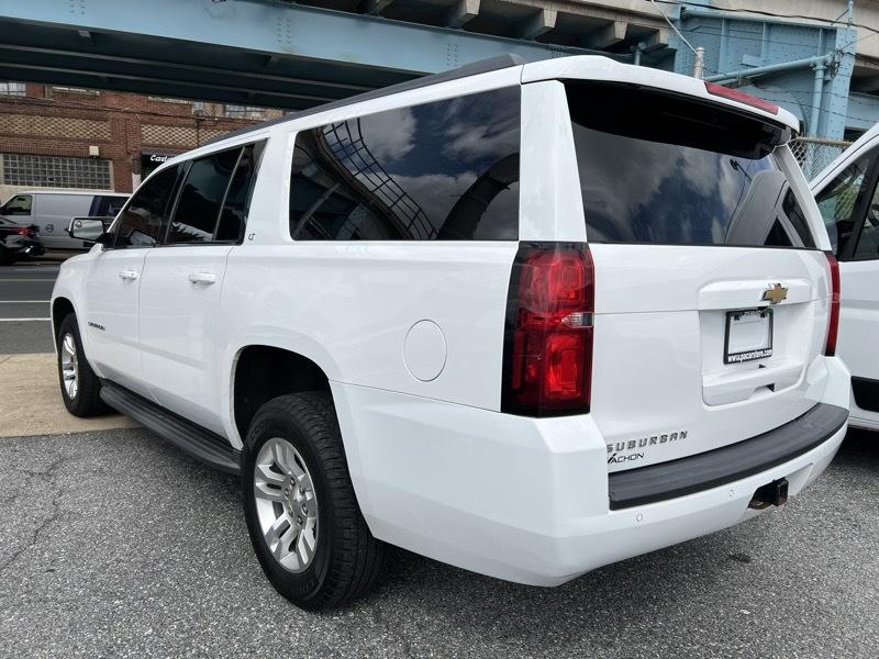 Chevrolet Suburban LT 4WD 2017