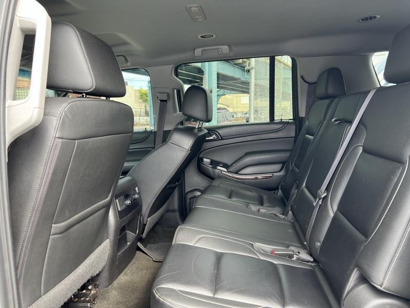 Chevrolet Suburban LT 4WD 2017