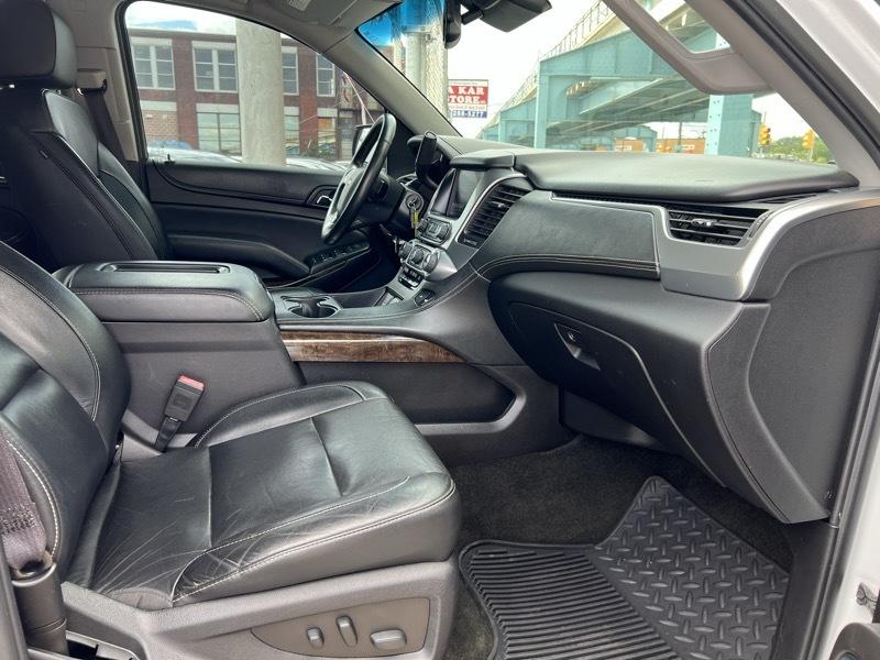 Chevrolet Suburban LT 4WD 2017