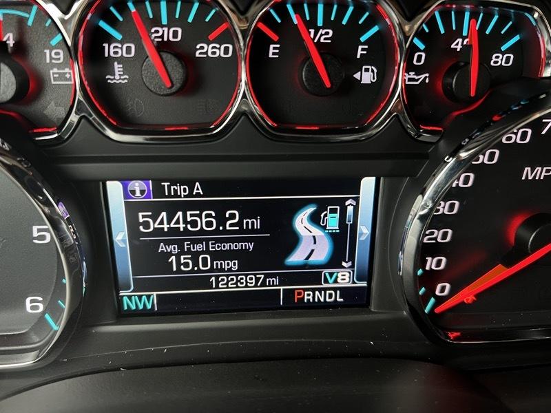 Chevrolet Suburban LT 4WD 2017